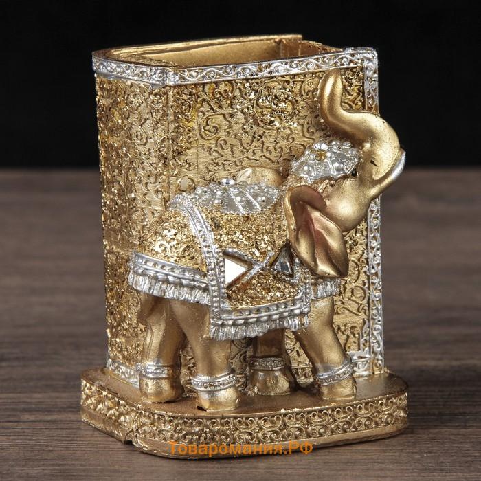 Сувенир полистоун карандашница "Слон у золотой книги" 10,5х8,3х7 см