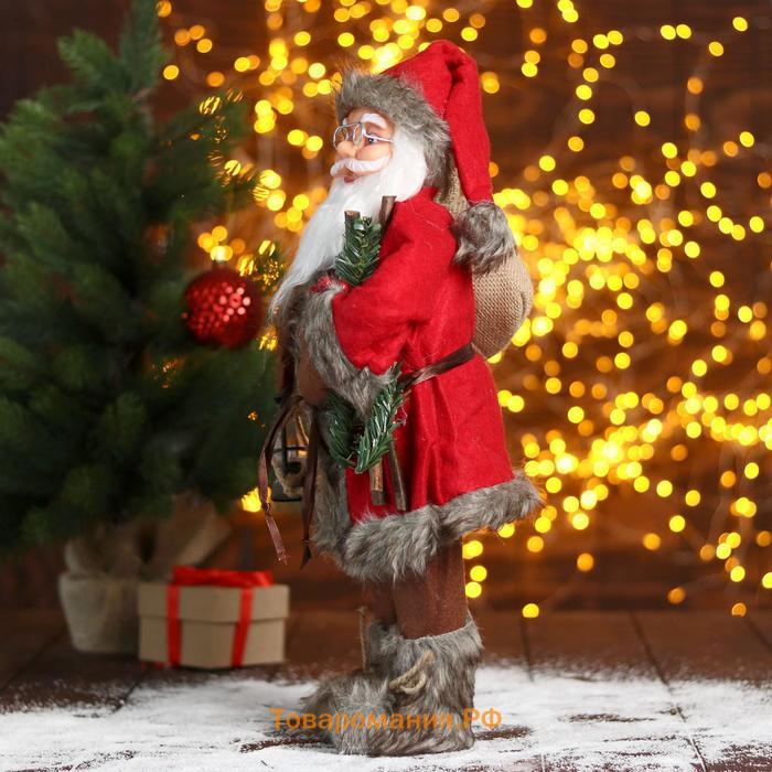 Дед Мороз "В красной шубке с веточками" 45 см